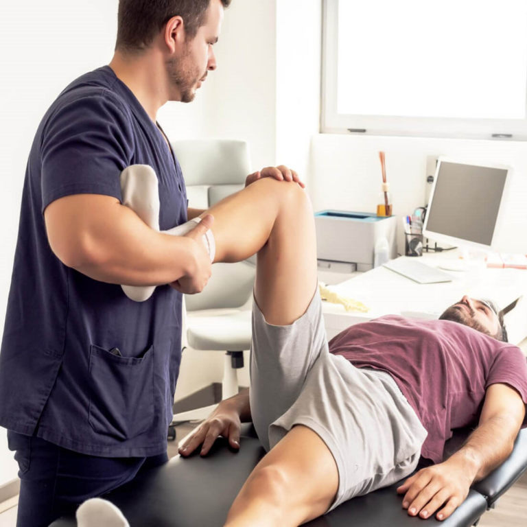 Auxiliar de Fisioterapia, Massagem de Reabilitação, Cuidados Terapêuticos, Técnicas de Massagem, Reabilitação Física, Recuperação de Pacientes, Apoio na Reabilitação, Treinamento Profissional, Certificação em Massagem, Habilidades Terapêuticas, Auxiliar de Saúde, Massoterapia Especializada, Tratamento e Bem-Estar, Cuidados de Recuperação, Carreira em Reabilitação, Superior Skills, cursos profissionais, densisfor, gratuito, ganhar dinheiro